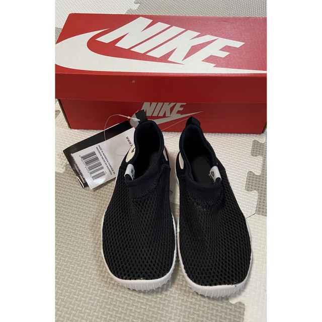 新品未使用　NIKE AQUA SOCKⅡ