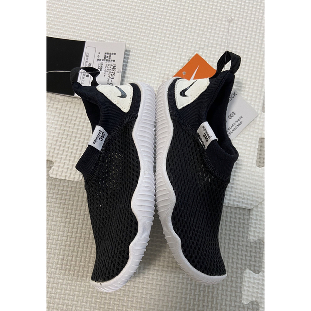 NIKE(ナイキ)の【新品タグ付き未使用品】NIKE  AQUA Sock 360 15cm キッズ/ベビー/マタニティのキッズ靴/シューズ(15cm~)(スニーカー)の商品写真