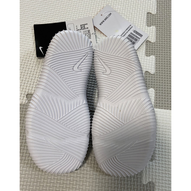 NIKE(ナイキ)の【新品タグ付き未使用品】NIKE  AQUA Sock 360 15cm キッズ/ベビー/マタニティのキッズ靴/シューズ(15cm~)(スニーカー)の商品写真