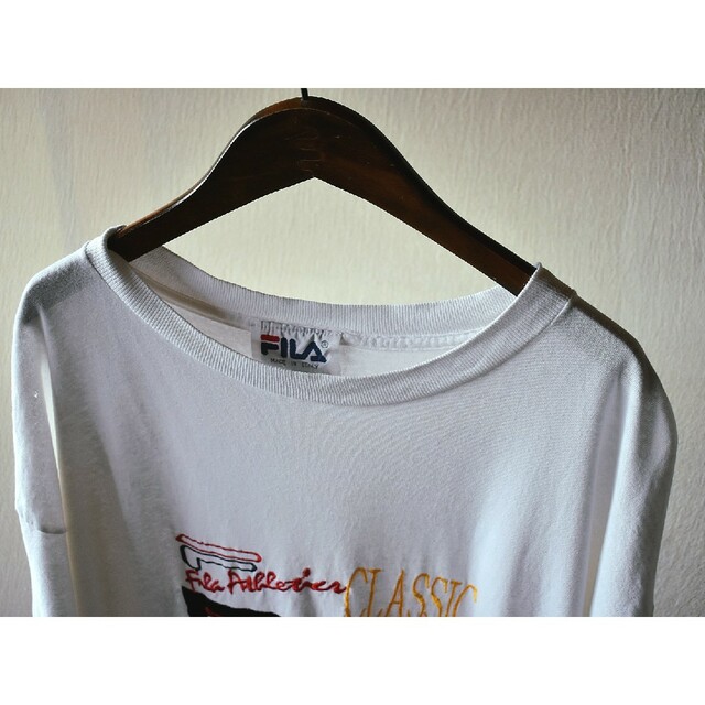 FILA(フィラ)の古着★90s FILA イタリア製 ヴィンテージ ビッグサイズ 刺繍ロゴTシャツ メンズのトップス(Tシャツ/カットソー(半袖/袖なし))の商品写真