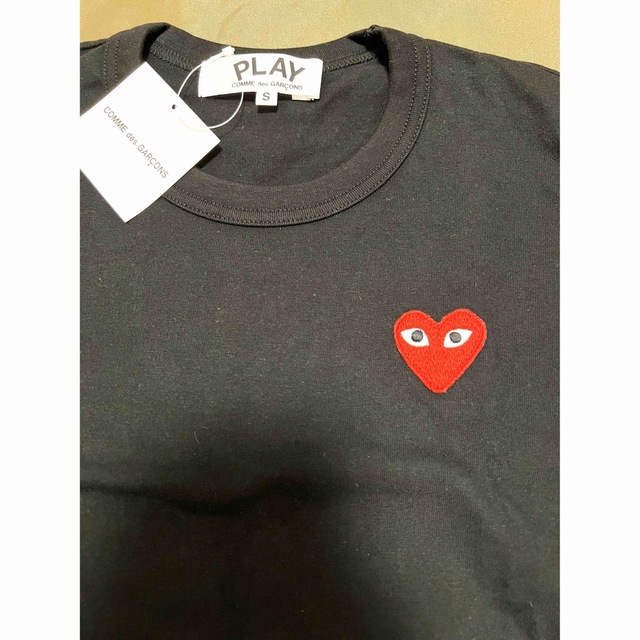 COMME des GARCONS(コムデギャルソン)のS Tシャツ プレイ コムデギャルソン レッハート ロゴ レディースのトップス(Tシャツ(半袖/袖なし))の商品写真