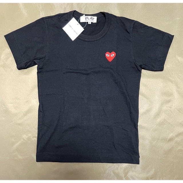 COMME des GARCONS(コムデギャルソン)のS Tシャツ プレイ コムデギャルソン レッハート ロゴ レディースのトップス(Tシャツ(半袖/袖なし))の商品写真