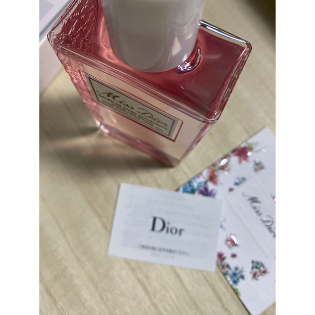 Christian Dior(クリスチャンディオール)の新品未使用　Dior ミス ディオール  ハンドジェル コスメ/美容のボディケア(ハンドクリーム)の商品写真