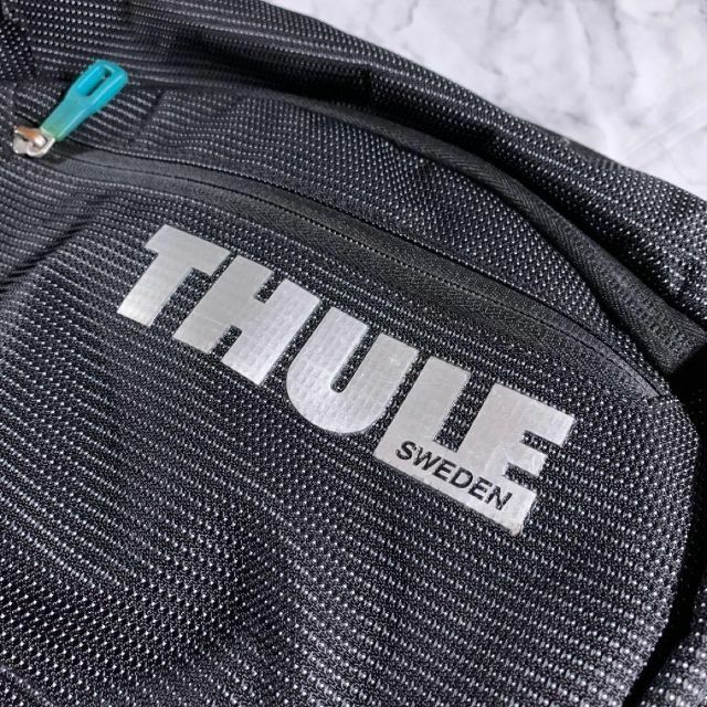 THULE(スーリー)の00s THULE ワンショルダー スリング ボディバッグ 黒 y2k メンズのバッグ(ボディーバッグ)の商品写真