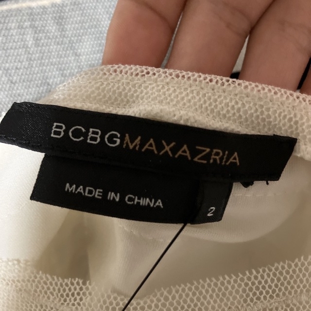 BCBGMAXAZRIA(ビーシービージーマックスアズリア)のBCBG  MAXAZRIA  シースルー レース ワンピース レディースのワンピース(ミニワンピース)の商品写真