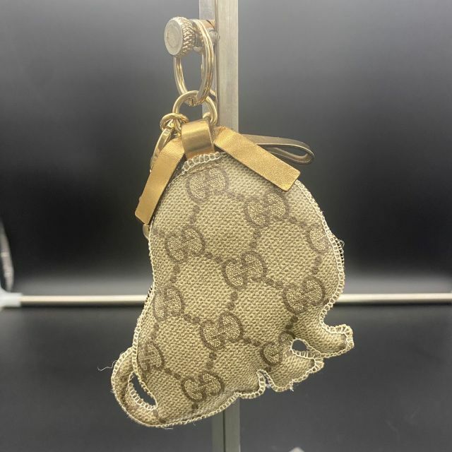 Gucci - GUCCI グッチ グッチョリ 犬 キーリング チャームの通販 by