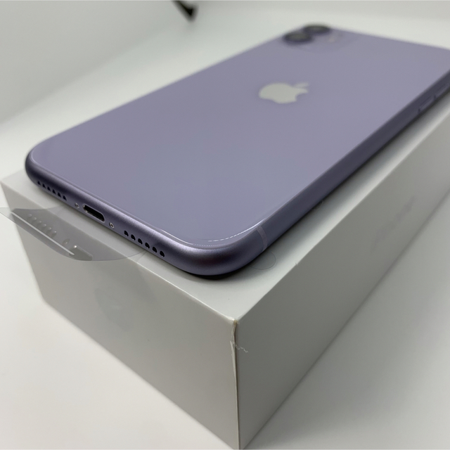 Apple(アップル)の新品　iPhone 11 パープル 256 GB SIMフリー　本体 スマホ/家電/カメラのスマートフォン/携帯電話(スマートフォン本体)の商品写真