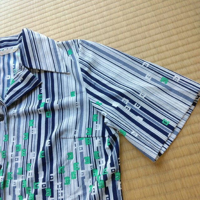 Original(オリジナル)のシャツ　ブラウス　半袖　Lサイズ レディースのトップス(シャツ/ブラウス(半袖/袖なし))の商品写真