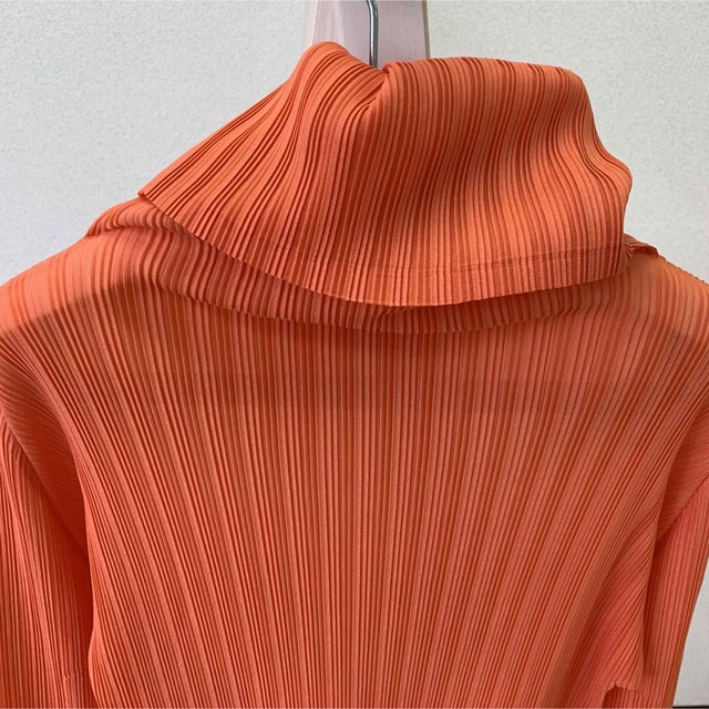 PLEATS PLEASE ISSEY MIYAKE  トップス　未使用