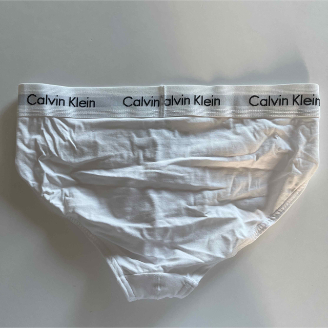 Calvin Klein(カルバンクライン)のカルバンクライン　メンズビキニ　M(S) ホワイト　白ブリーフ　メンズインナー メンズのアンダーウェア(その他)の商品写真