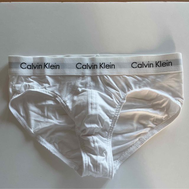 Calvin Klein(カルバンクライン)のカルバンクライン　メンズビキニ　M(S) ホワイト　白ブリーフ　メンズインナー メンズのアンダーウェア(その他)の商品写真