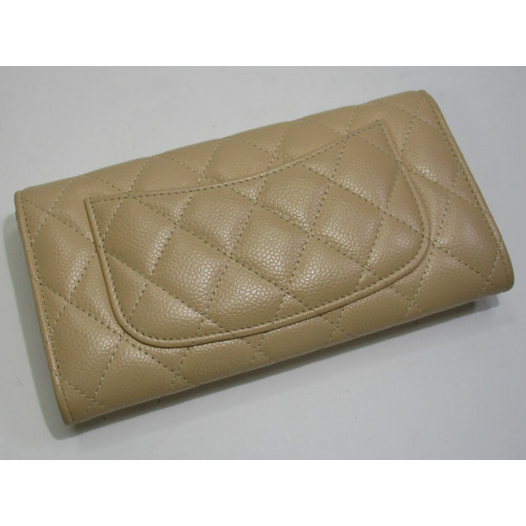 CHANEL - CHANEL 二つ折り 長財布 マトラッセ ココマーク CHANEL - CHANEL 二つ折り 長財布 マトラッセ ココマーク
