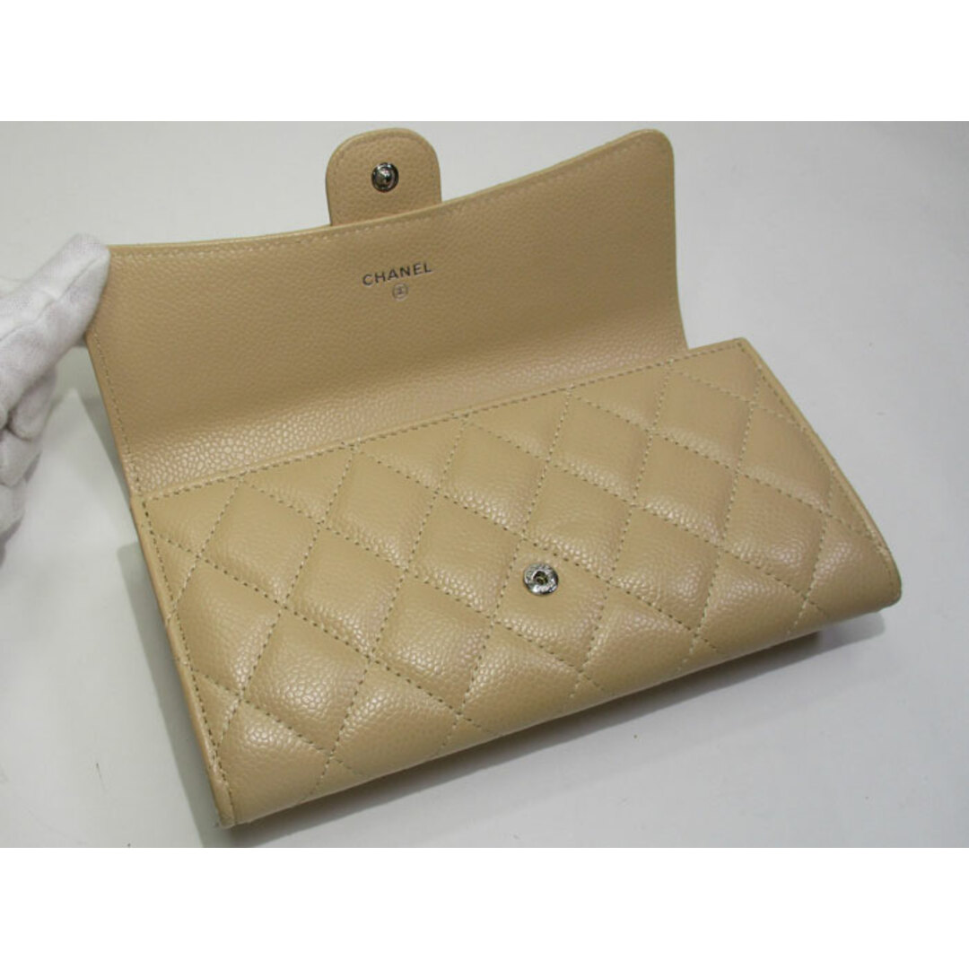 CHANEL - CHANEL 二つ折り 長財布 マトラッセ ココマーク CHANEL - CHANEL 二つ折り 長財布 マトラッセ ココマーク