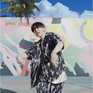 LOUIS VUITTON - 【BTS着用】 SUGA VUITTON ヴィトン 激レア ベース ...