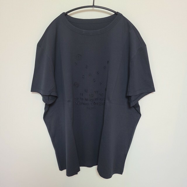 メゾン マルジェラ Tシャツ ヴィンテージ 古着風 ロゴ 正規品 メゾン マルジェラ Tシャツ ヴィンテージ 古着風 ロゴ 正規品
