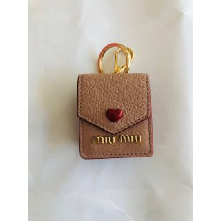 ミュウミュウ(miumiu)のミュウミュウ　miu miu ミニキーケース(キーケース)