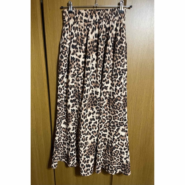archives(アルシーヴ)の豹柄スカート ロングスカート  レディースのスカート(ロングスカート)の商品写真