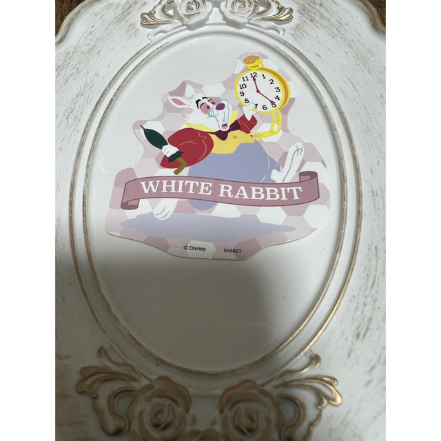Disney(ディズニー)のディズニー100周年　ステッカー　白うさぎ エンタメ/ホビーのおもちゃ/ぬいぐるみ(キャラクターグッズ)の商品写真
