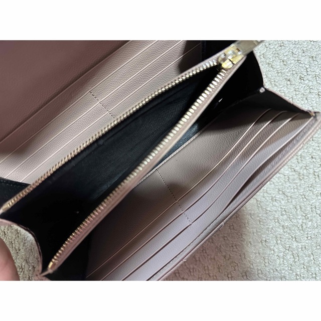Yves Saint Laurent(イヴサンローラン)の正規品　イヴ・サンローラン　長財布　ピンクベージュ♡ レディースのファッション小物(財布)の商品写真