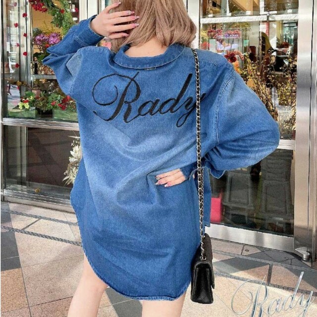 Rady　バックロゴデニムシャツ　オーバーサイズデニムシャツ