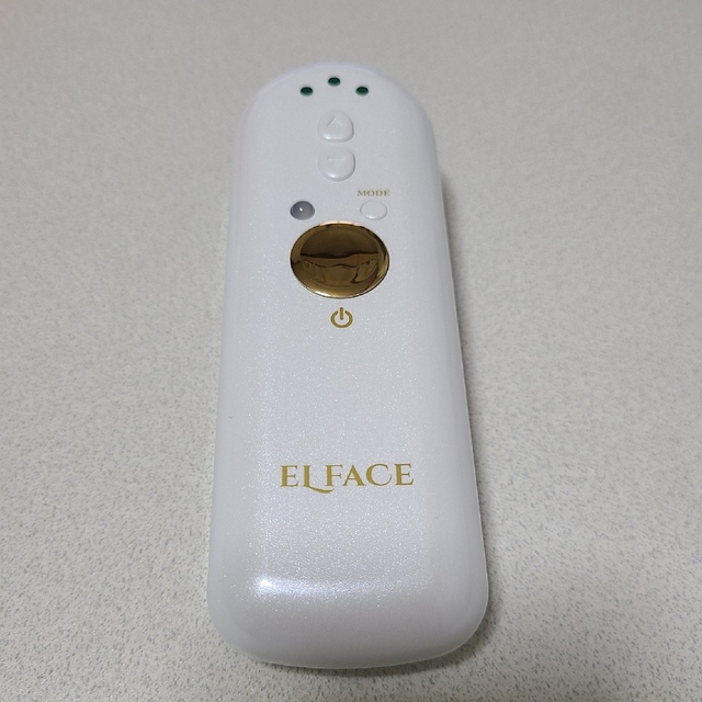 ELFACE  エルフェイス 美顔器 スマホ/家電/カメラの美容/健康(フェイスケア/美顔器)の商品写真