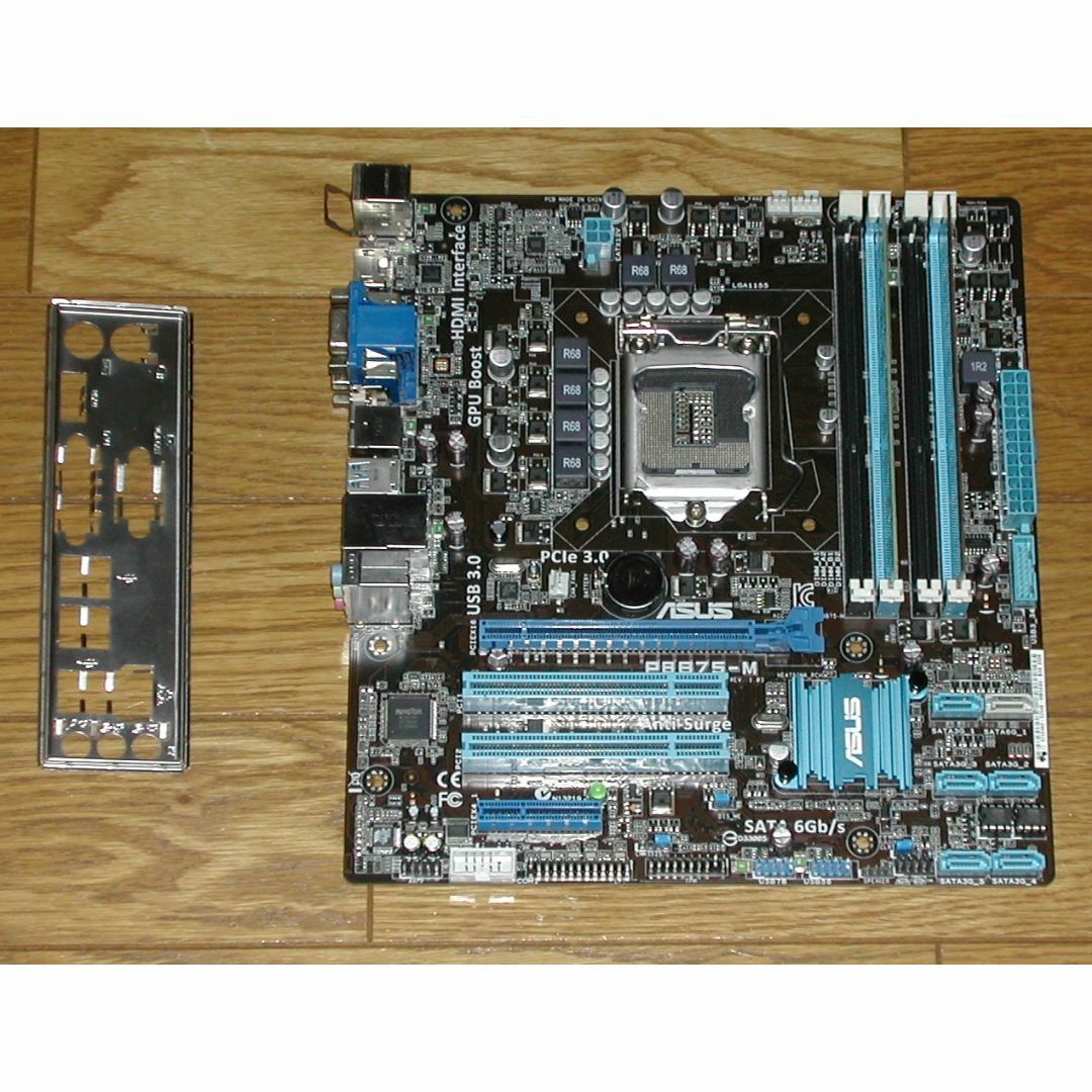 ASUS　P8B75-M　LGA1155　4Gメモリ2枚付き