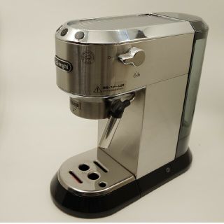 デロンギ(DeLonghi)のデロンギ　エスプレッソメーカー　EC680M(エスプレッソマシン)