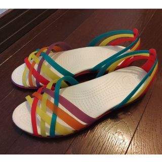 クロックス(crocs)のクロックス Crocs カラフル サンダル 23 W7(サンダル)