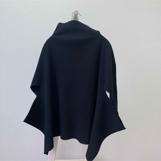 me ISSEY MIYAKE／黒トップス | tradexautomotive.com