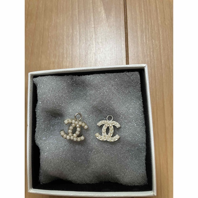 CHANEL(シャネル)の【シャネル】両耳 ピアス ココマーク CHANEL レディースのアクセサリー(ピアス)の商品写真