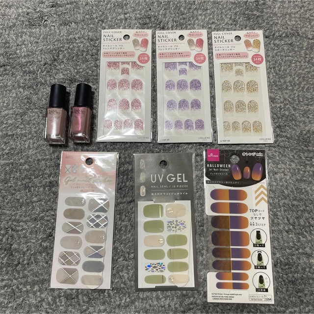 NAIL HOLIC(ネイルホリック)のネイルホリック BE807 とBE303のマニュキュアとネイルシール6枚のセット コスメ/美容のネイル(マニキュア)の商品写真