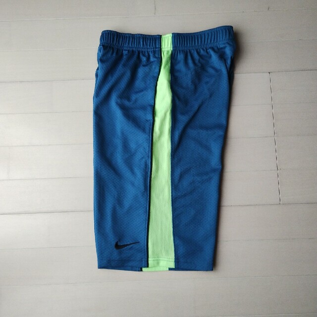 NIKE(ナイキ)のナイキ　ジャージL キッズ/ベビー/マタニティのキッズ服男の子用(90cm~)(パンツ/スパッツ)の商品写真