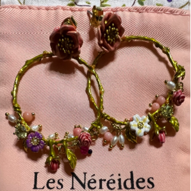 Les Nereides(レネレイド)の[新品未使用]Paris購入•フープピアス💓 レディースのアクセサリー(ピアス)の商品写真