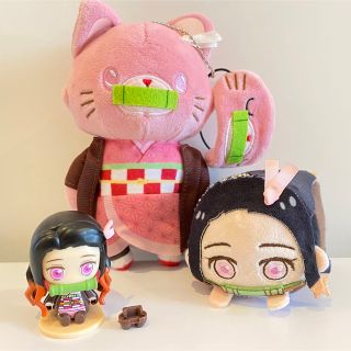 キメツノヤイバ(鬼滅の刃)の禰豆子 ねずこ ぬいぐるみ withCAT 鬼滅の刃 もちころりん ねこ 鬼滅(キャラクターグッズ)