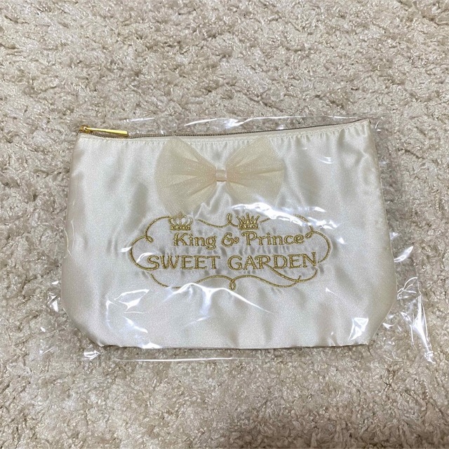 King & Prince(キングアンドプリンス)のKing & Prince SWEET GARDEN ポーチ エンタメ/ホビーのタレントグッズ(アイドルグッズ)の商品写真