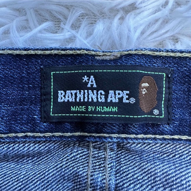 A BATHING APE(アベイシングエイプ)の【A BATHING APE】アベイシングエイプ L ショートデニムパンツ メンズのパンツ(ショートパンツ)の商品写真