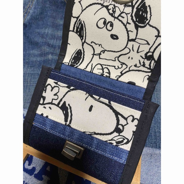 ハンドメイド　　蛇腹コンパクト財布　デニム刺繍🧵　 ハンドメイドのファッション小物(財布)の商品写真