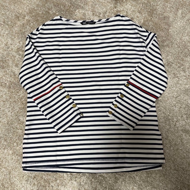 ZARA(ザラ)の美品 ZARA ボーダートップス ザラ  レディースのトップス(カットソー(長袖/七分))の商品写真