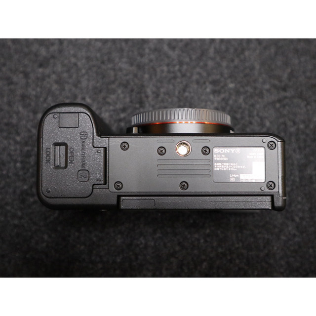 Canon(キヤノン)のSONY α7C ズームレンズキット ILCE-7CL(B) スマホ/家電/カメラのカメラ(ミラーレス一眼)の商品写真