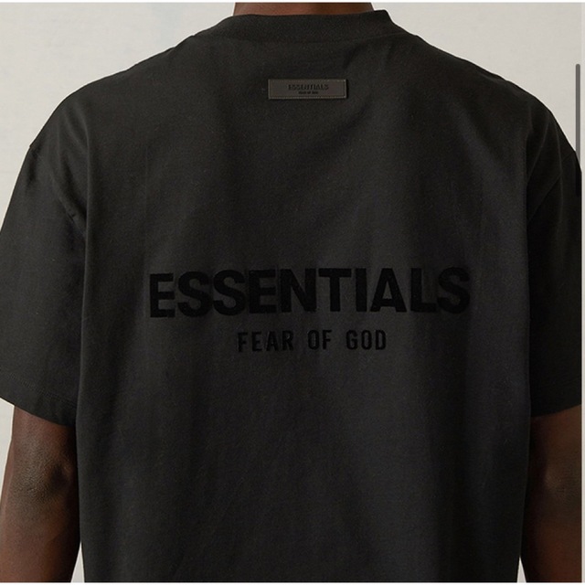 FEAR OF GOD(フィアオブゴッド)のFOG Fear Of God Essentials フォグ　エッセンシャルズ メンズのトップス(Tシャツ/カットソー(半袖/袖なし))の商品写真