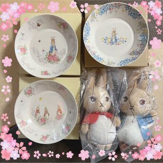 ピーターラビット(PETER RABBIT（TM）)の非売品 新品未使用 ピーターラビット ぬいぐるみ パスタカレー皿(キャラクターグッズ)