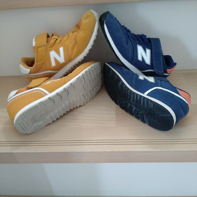 New Balance(ニューバランス)のニューバランス　スニーカー キッズ/ベビー/マタニティのキッズ靴/シューズ(15cm~)(スニーカー)の商品写真