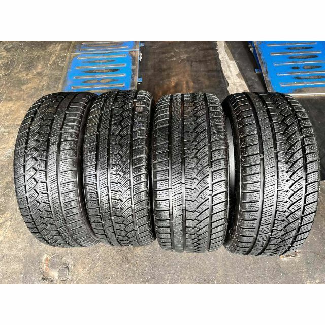 ハイフライスタッドレス　225/45R18　2本、245/40R18　2本自動車/バイク