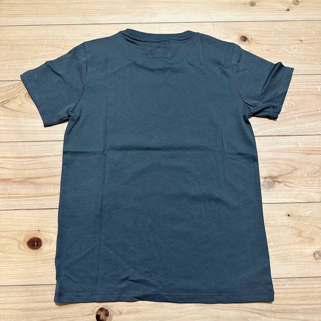 新品　EMPORIO ARMANI エンポリオアルマーニ　Tシャツ　140