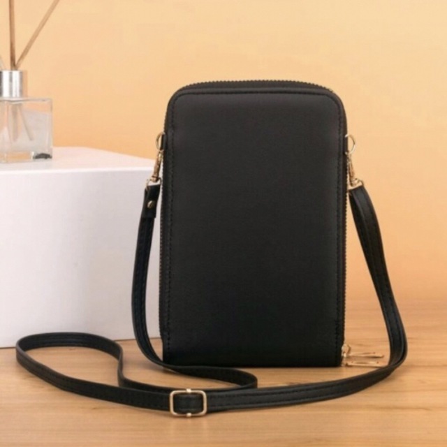 新商品✨スマホ ショルダー バッグ ブラック ポーチ 斜めがけ ポシェット 財布 レディースのバッグ(ショルダーバッグ)の商品写真