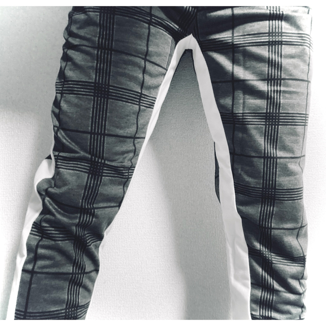 ▪️スウェット XLサイズ【スキニージョガーパンツ】チェック&ホワイト メンズのパンツ(ワークパンツ/カーゴパンツ)の商品写真