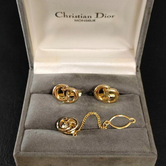 美品✨クリスチャンディオール　Dior　カフス　タイピン セット　ゴールド　ロゴ