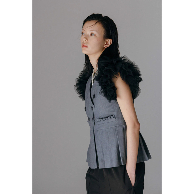 Bibiy CECILE PLEATS VEST - アウター