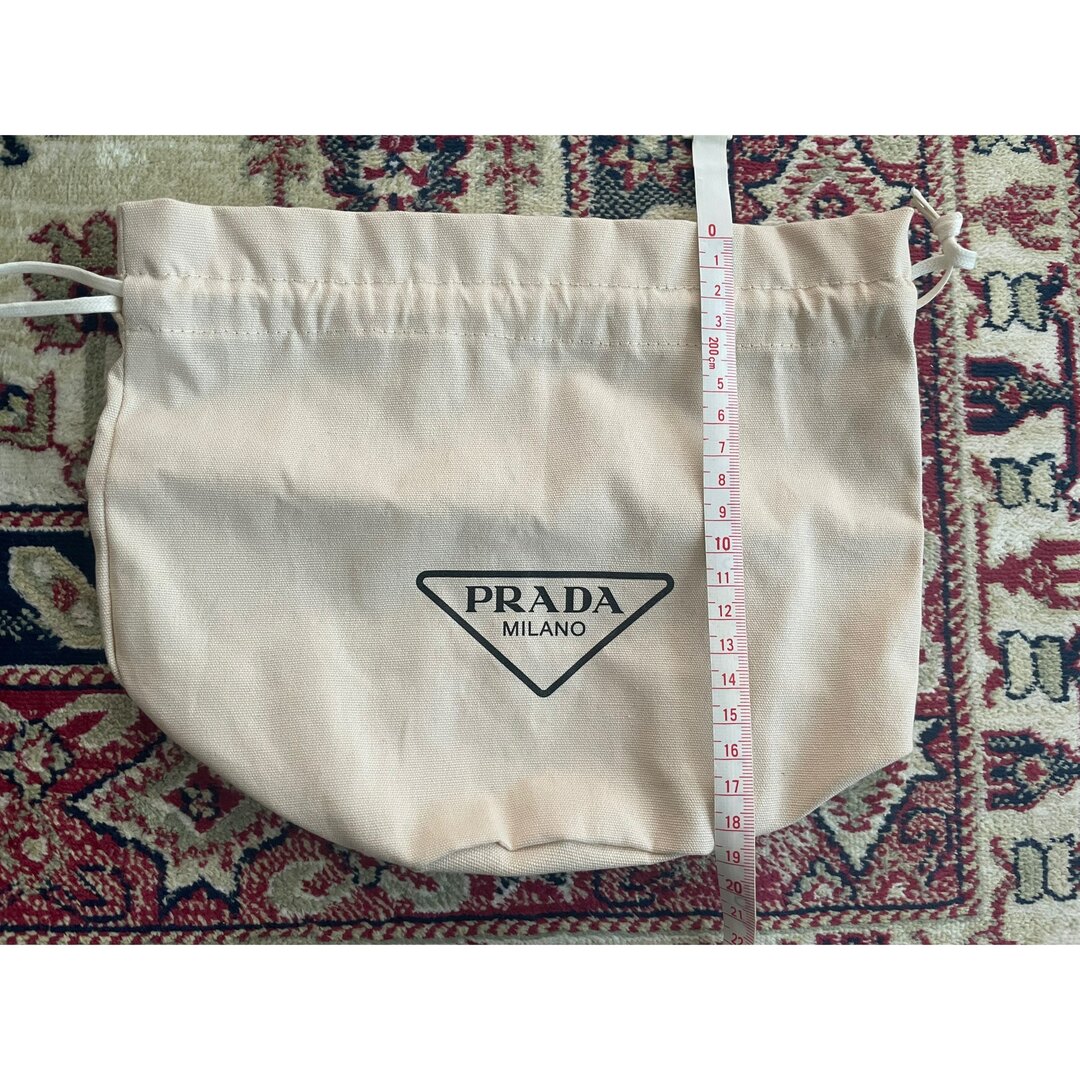 PRADA(プラダ)のプラダ　キャンバス地巾着 レディースのファッション小物(ポーチ)の商品写真