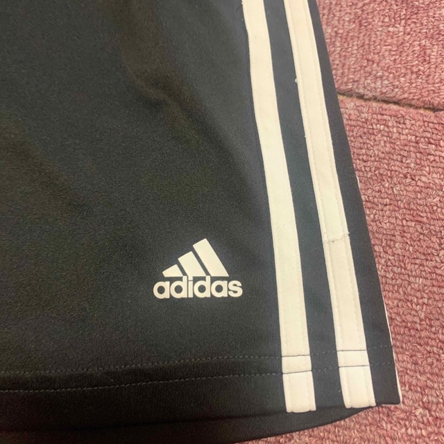 adidas(アディダス)のadidasのハーフパンツ キッズ/ベビー/マタニティのキッズ服男の子用(90cm~)(パンツ/スパッツ)の商品写真